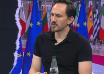 Muçi: Zgjedhjet pa garë në PD po e delegjitimojnë partinë, Berisha është patericë e Ramës