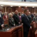 LIVE/ Tragjedia në Durrës, nis me një minutë heshtje për dy të miturit seanca plenare