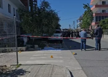 Dhimbje dhe lot në Durrës, një nga viktimat dhe i plagosuri kushërinj të parë, po luanin pranë shtëpisë