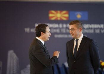 Albini, opozitari perfekt për rrëzimin e ‘Kurtit’ që ‘vdes’ për Mickoskin