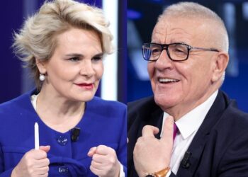 “Vetëm botoks nuk ka në burg…”/ Rakipi batuta me Kryemadhin: Je e çmendur, i mbledh gratë aty ti…