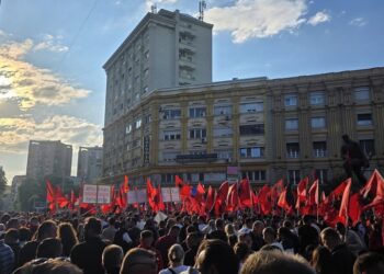 “Ishte e jashtëzakonshme!”, Laert Vasili rrëfen emocionet e protestës së studentëve në Shkup për gjuhën shqipe