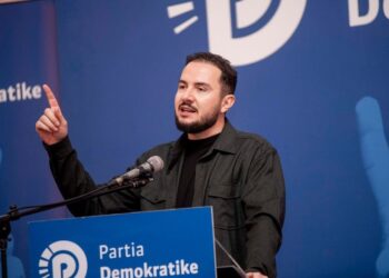 Salianji i përgjigjet ashpër Berishës: Sali kolltuku, je tmerruar sepse po humb privilegjet