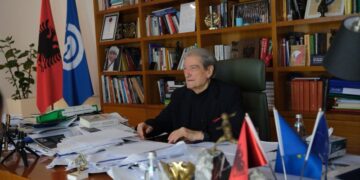 Berisha pasi skualifikoi 5 kandidatë: Gara në PD është e hapur, tani është referendum për kryetarin