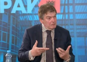 Bamir Topi: Berisha nuk frymëzon më! Nuk kam një emër se kush mund ta zëvendësojë në krye të PD, por…