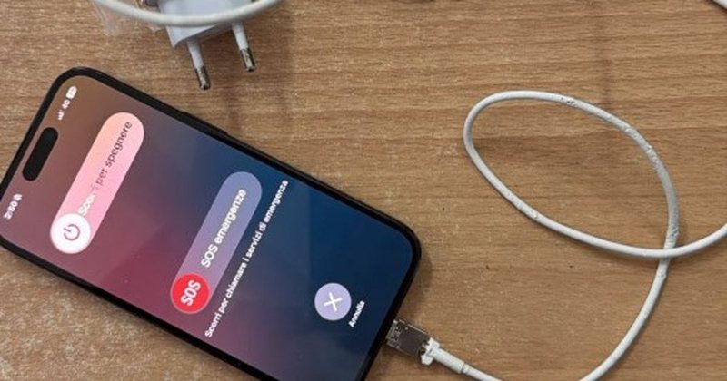 Kontroll blic në burgun e Peqinit  të dënuarit i gjendet telefon dhe USB në qeli