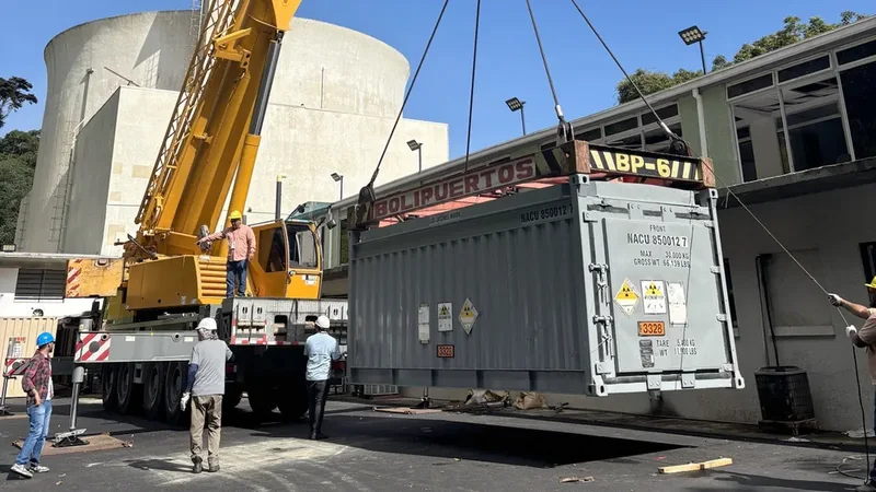  Fitore për Amerikën dhe botën   SHBA të sekuestrojnë uraniumin e pasuruar nga Venezuela