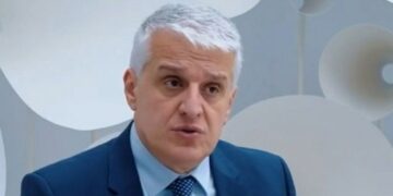 “Kjo është një betejë për të ardhmen, protestoni sot!”, Majko bën thirrje për mbështetje ndaj studentëve në RMV