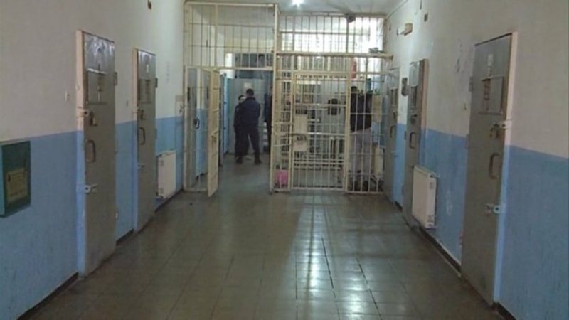 Aksion blic i forcave operacionale në burgun e Fushë Kosovës në Lushnje