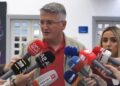 Agron Gjekmarkaj voton për Berishën: Po të kishte garë, do të bënim garë!