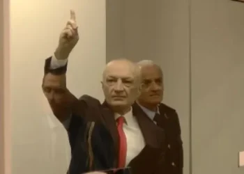 Meta reagon pas raportit të Komitetit Shqiptar të Helsinkit: Trajtimi im çnjerëzor, si terrorist në kafazin “me 5 yje”