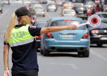 Drejtimi i mjetit nën efektin e alkoolit, Policia kërkon 279 mijë pajisje për të kapur abuzuesit