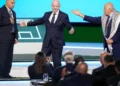Dështon në skenë përpjekja e Infantinos për shtrëngim duarsh mes krerëve të futbollit izraelit dhe palestinez
