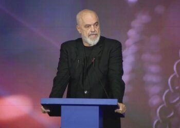 “I hymë detit në këmbë”, Rama flet për drejtësinë: Duhet të garantohet në plan afatgjatë…
