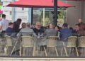 FOTOLAJM / Rama takohet në kafe me kryebashkiakët, para ceremonisë së “EU4Municipalities”