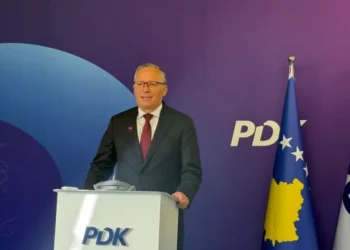 Partia Demokratike e Kosovës refuzon bashkëpunimin me Nismën: Fatmir Limaj jashtë listës për zgjedhjet e 7 qershorit