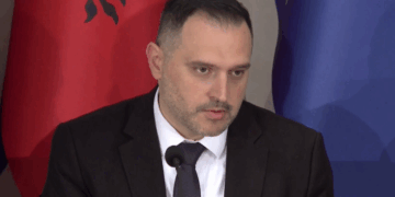 “Dronët ‘Made in Albania’ do jenë të nivelit të lartë”, Nufi: S’ka kërkesë nga NATO për pezullimin e…