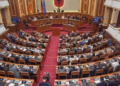 PS dhe PD arrijnë marrëveshjen për Rregulloren e Kuvendit, ja pikat ku u tërhoq mazhoranca