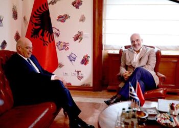 Marrëveshja e detit, ministri grek Dendias viziton sot Tiranën, takime me Ramën e Nufin