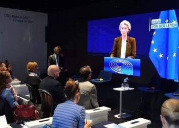 Kthesë në Bruksel/ Komisioni Europian përgatit hapjen e negociatave për Ukrainën më 16 qershor