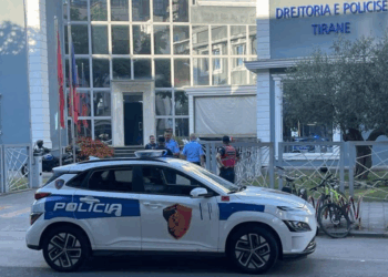 Zjarr në ambientet e Drejtorisë së Policisë së Tiranës, detajet e para