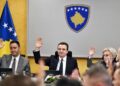 “100 euro para zgjedhjeve”, qeveria e Albin Kurtit shpall paketën e re sociale