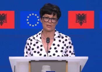 Kos: Mbështesim vizionin e Shqipërisë për mbylljen e negociatave në 2027-n, pastaj bashkë me Ramën do i ngjitem…
