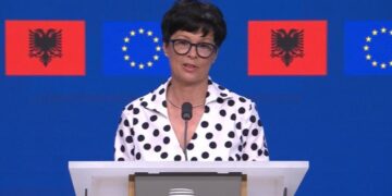 Kos: Mbështesim vizionin e Shqipërisë për mbylljen e negociatave në 2027-n, pastaj bashkë me Ramën do i ngjitem…