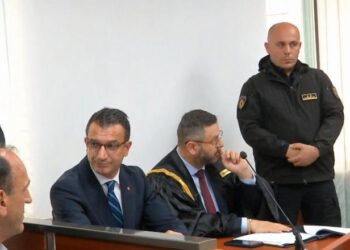 Veliaj nxjerr “zbuluar” Ols Dadon: Më është qepur për inceneratorin e Teatrin! S’gjeti gjë dhe hyri te familjarët!