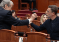 Replikat në Kuvend, zbulohet arsyeja se përse Erion Braçe i shkoi Berishës pranë ulëses