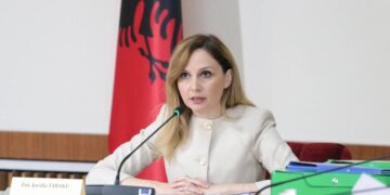 “Bashkohuni me studentët”, Tabaku mbështet protestën në Shkup: Gjuha amtare, çështje dinjiteti njerëzor