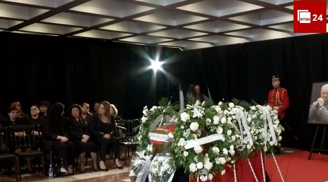 LIVE  Mbahen homazhet në nder të Servet Pëllumbit  sot ceremonia e përcjelljes për në banesën e fundit