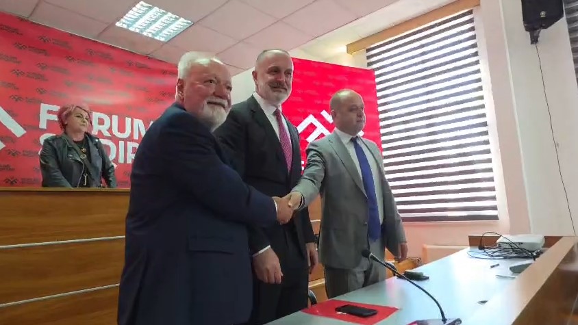 Tre parti shqiptare bashkohen në Mal të Zi  shpallet zyrtarisht Forumi Shqiptar në Tuz