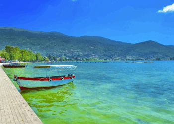 ‘Bukuri e lashtë që sfidon destinacionet luksoze’, Liqeni i Ohrit shpallet më i bukuri në Europë