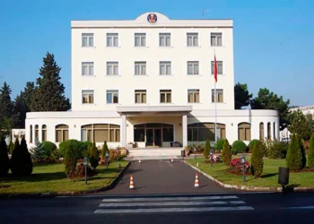 Reformë në “Inteligjencë”/ Miratohet pr.ligji i ri, SHIK bëhet zyrtarisht SHISH dhe zgjeron kompetencat te sulmet kibernetike e hibride