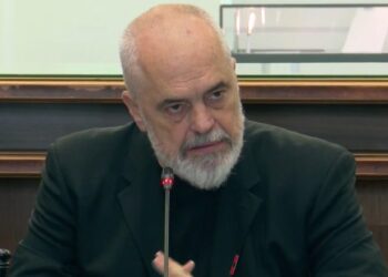 “Dyfisho sipërmarrjen tënde”/ Rama: Ekonomia shqiptare në rritje, kredia arriti 10 miliardë euro