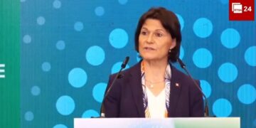 Ambasadorja zvicerane në Tiranë: Asnjë vend nuk mund të përballet i vetëm me krizën klimatike