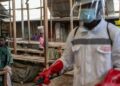 Ebola rikthen frikën në Afrikë, mbi 200 viktima dhe 10 shtete në rrezik