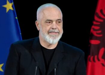 “Citim i shtrembëruar”, Rama reagon pas deklaratës së Hoxhës: Protokolli me Italinë është këtu për të qëndruar