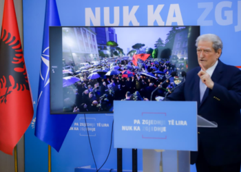 Protestë me 100 vetë?! Berisha: Uragani jonë tronditi themele e “narkoregjimit”…