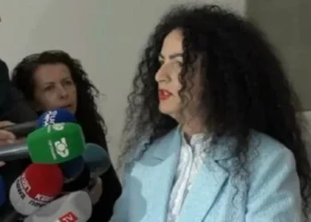 Sela padit zgjedhjet e PD-së në Gjykatë: U lejua kandidimi i Berishës në kundërshtim me statutin