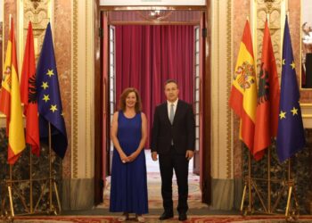“Spanja mbështet integrimin e Shqipërisë në BE”, Peleshi takon kryeparlamentaren spanjolle në Madrid