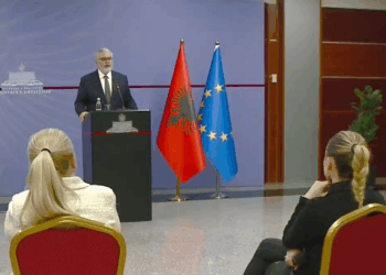 Gogu: 53% e qytetarëve besojnë te sistemi. Gjykata e Lartë uli në 60% stokun në 5 vite