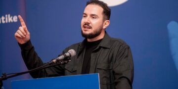 Përplasja me Berishën, Salianji thërret demokratët në Tiranë: Ndryshimi i Shqipërisë kalon nga ndryshimi i PD-së