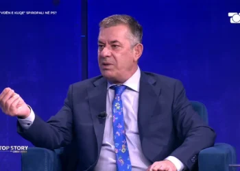 “Ka dashur ta ruajë”/ A i mbijeton Spiropali përjashtimit? Vangjeli tregon momentin kritik: Gota e kristaltë u thye…