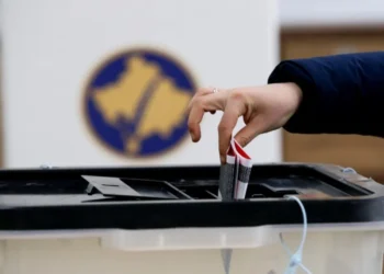 Publikohen listat e kandidatëve për zgjedhjet në Kosovë, PDK me Bedri Hamzën i pari, ndryshime edhe në LDK e VV