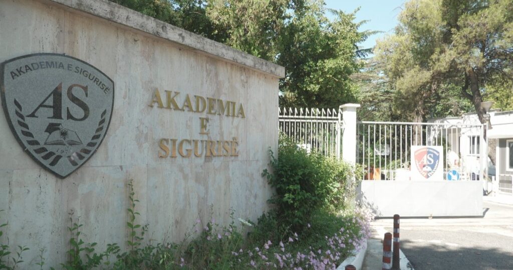 Nisin hetimet për helmimin e 64 kadetëve, flet administratorja e catering-ut: Çdo vakt është shpërndarë sipas kontratës
