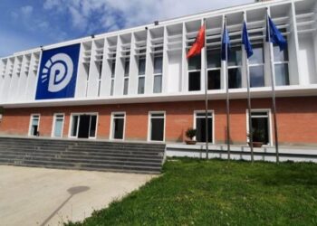 PD kërkon mocion me debat pas miratimit të raportit të PE për Shqipërinë