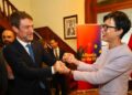 Shqipëria feston rezultatet në rrugën drejt anëtarësimit në BE, ministri Hoxha pret Komisioneren Marta Kos në Bruksel