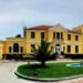 “Kërcënimet në emrin tonë janë plotësisht të pavërteta”, ambasada e SHBA rrëzon pretendimet e protestuesit